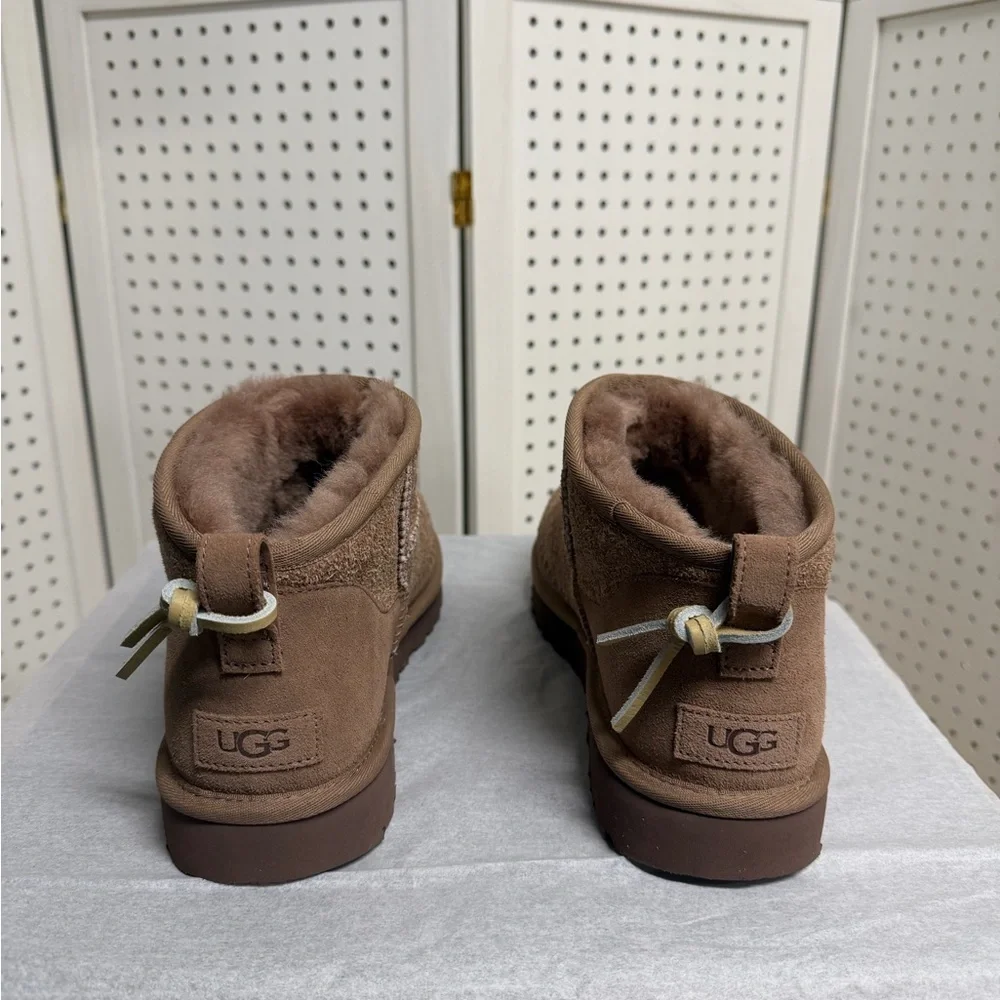 UGG Classic Ultra Mini Biarritz Boot Ankle Womens 12 Rocky Oak Brown Suede NWOT